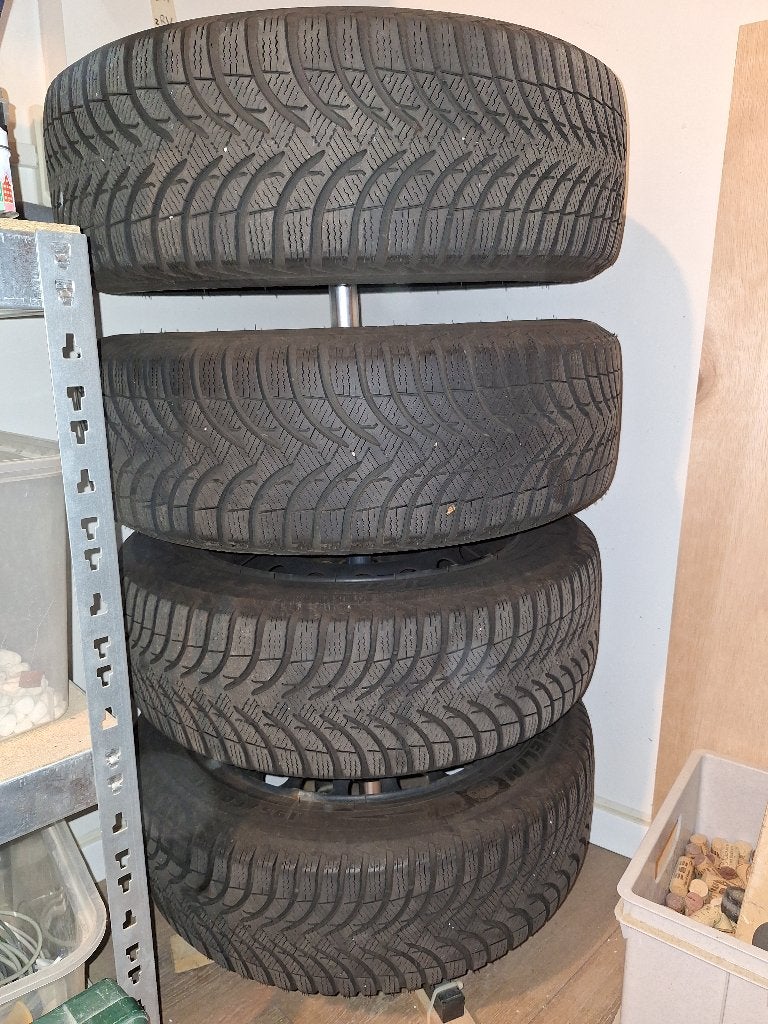 Set winterbanden met stalen velg, Auto-onderdelen, Ophalen, Gebruikt, 16 inch, Winterbanden