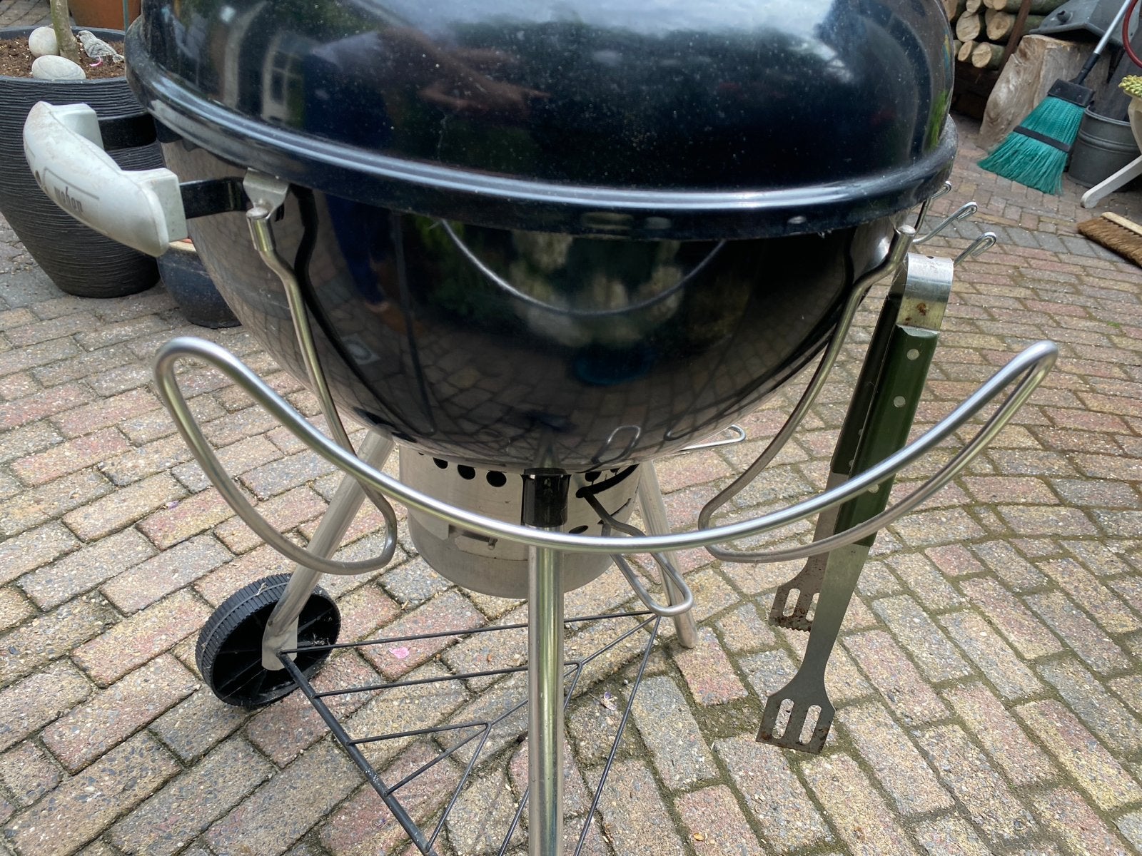 Weber One Touch Houtskoolbarbecue 47 cm met accessoires, Ophalen of Verzenden, Zo goed als nieuw, Met accessoires
