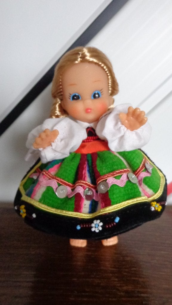 Vintage Pools popje in klederdracht, Verzamelen, Ophalen, Zo goed als nieuw, Pop