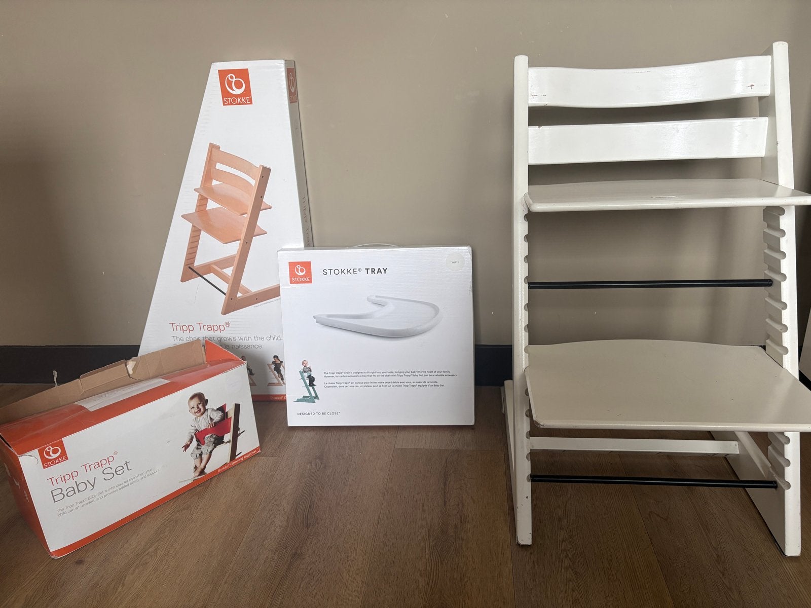Stokke Tripp Trapp Meegroeistoel Wit met Tray & Baby Set, Ophalen, Gebruikt, Meegroeistoel, Aanschuifbaar