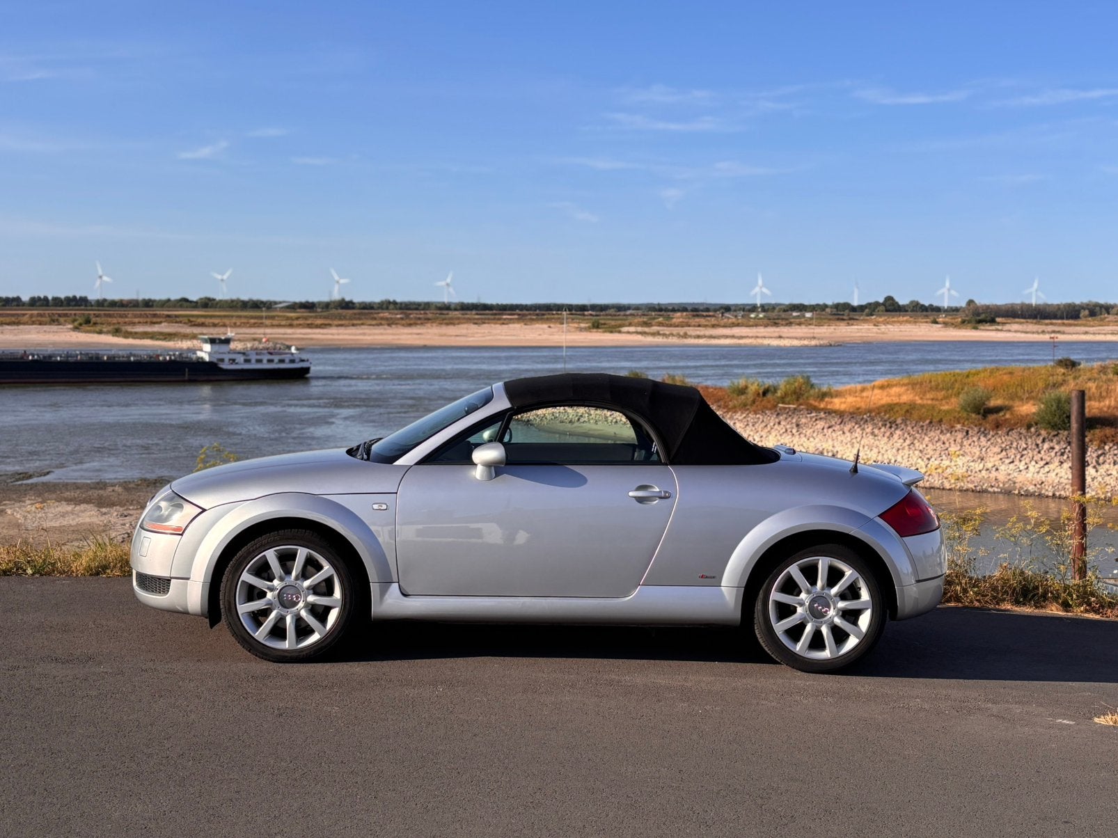 Audi TT 1.8 T Roadster Quattro 225PK 2000 Grijs APK 07-27, Auto's, Audi, TT, Zwart, 4 cilinders, Cabriolet