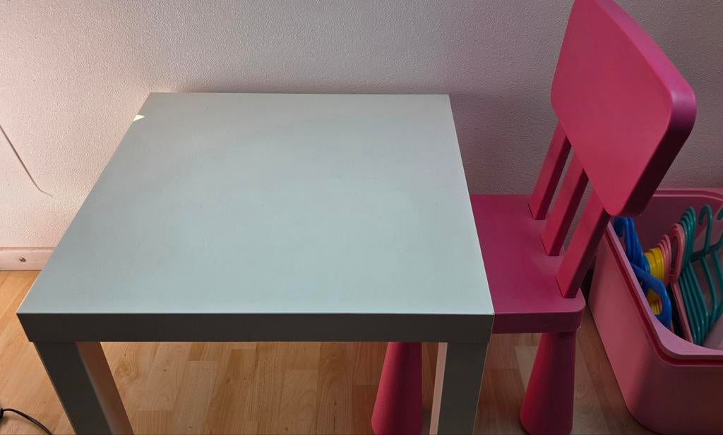 Ikea kinder tafel en stoel - Ideaal voor speelhoek, Ophalen, Gebruikt, Tafel(s) en Stoel(en)