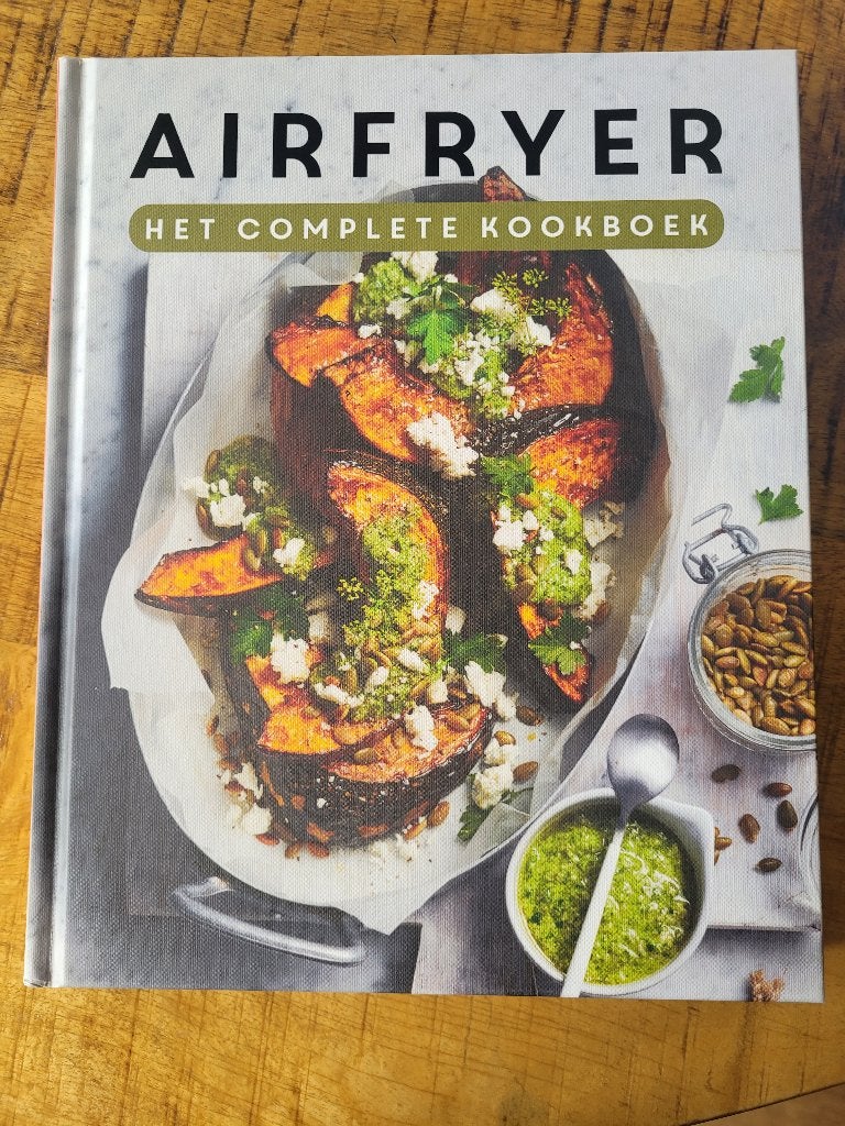 AIRFRYER HET COMPLETE KOOKBOEK, Boeken, Hoofdgerechten, Nieuw, Ophalen of Verzenden, De lantaarn