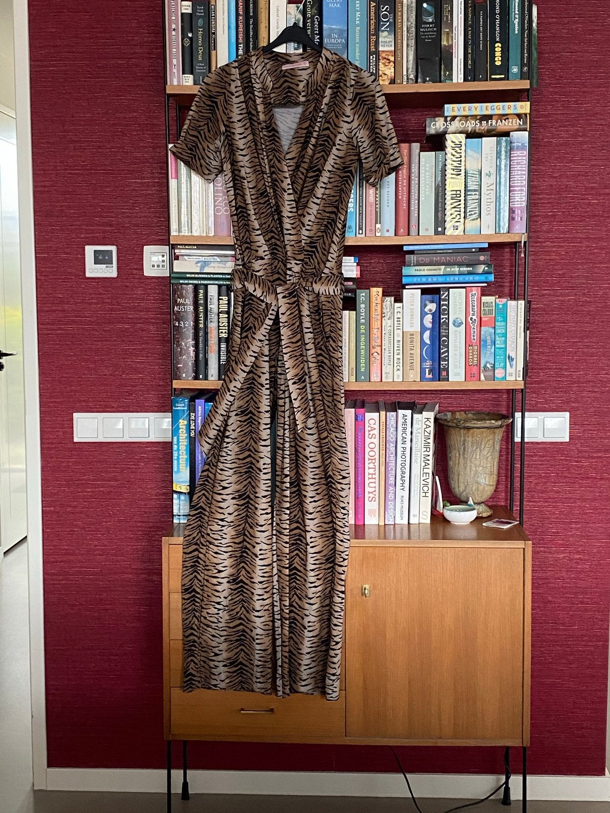 Studio Anneloes travelstof jumpsuit met tijgerprint, Ophalen of Verzenden, Zo goed als nieuw, Maat 38/40 (M), Bruin
