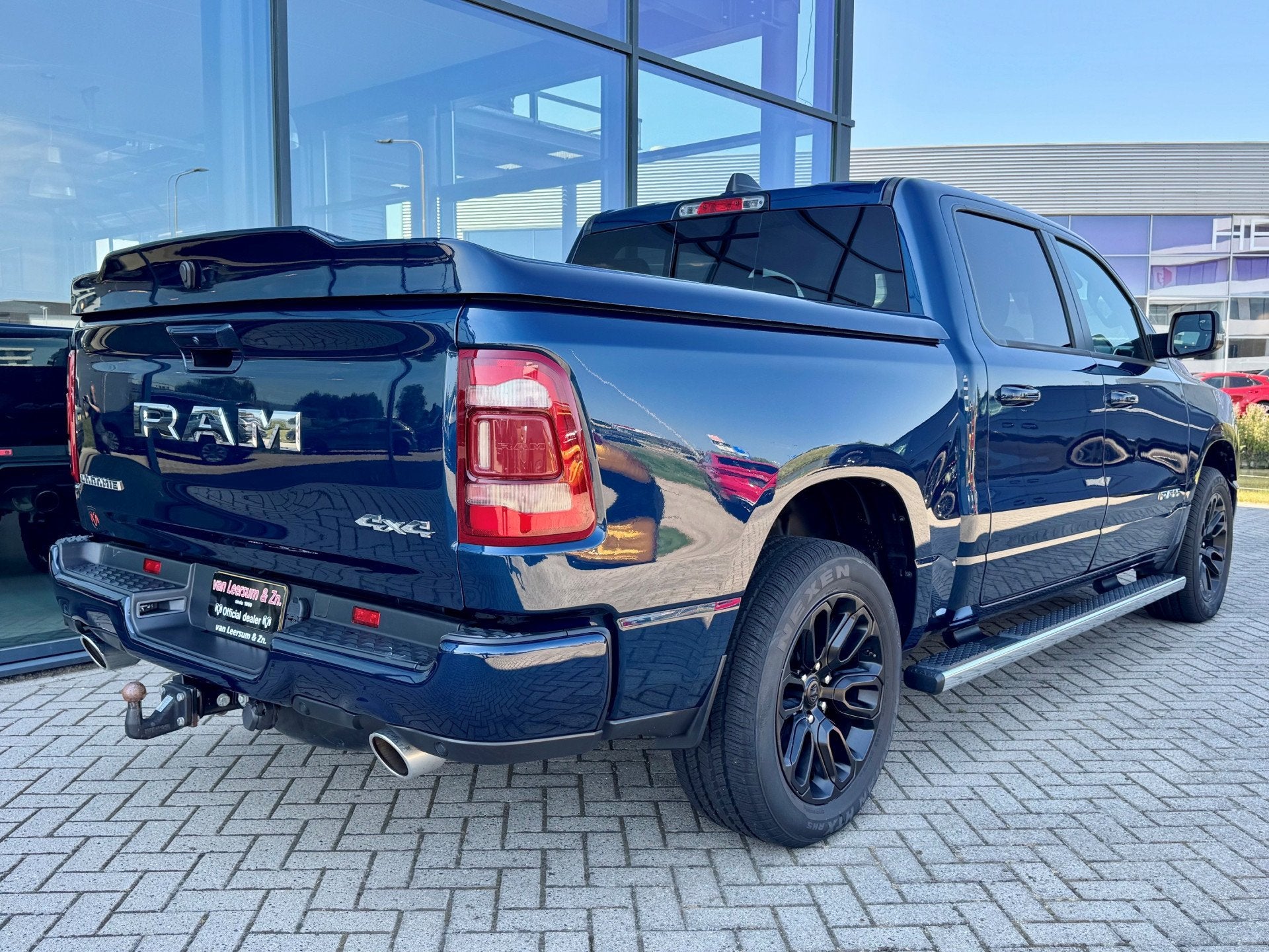 Dodge Ram 1500 5.7 V8 Laramie Sport | LPG | 45.258 km | Beds, Automaat, Gebruikt, 5654 cc, Blauw