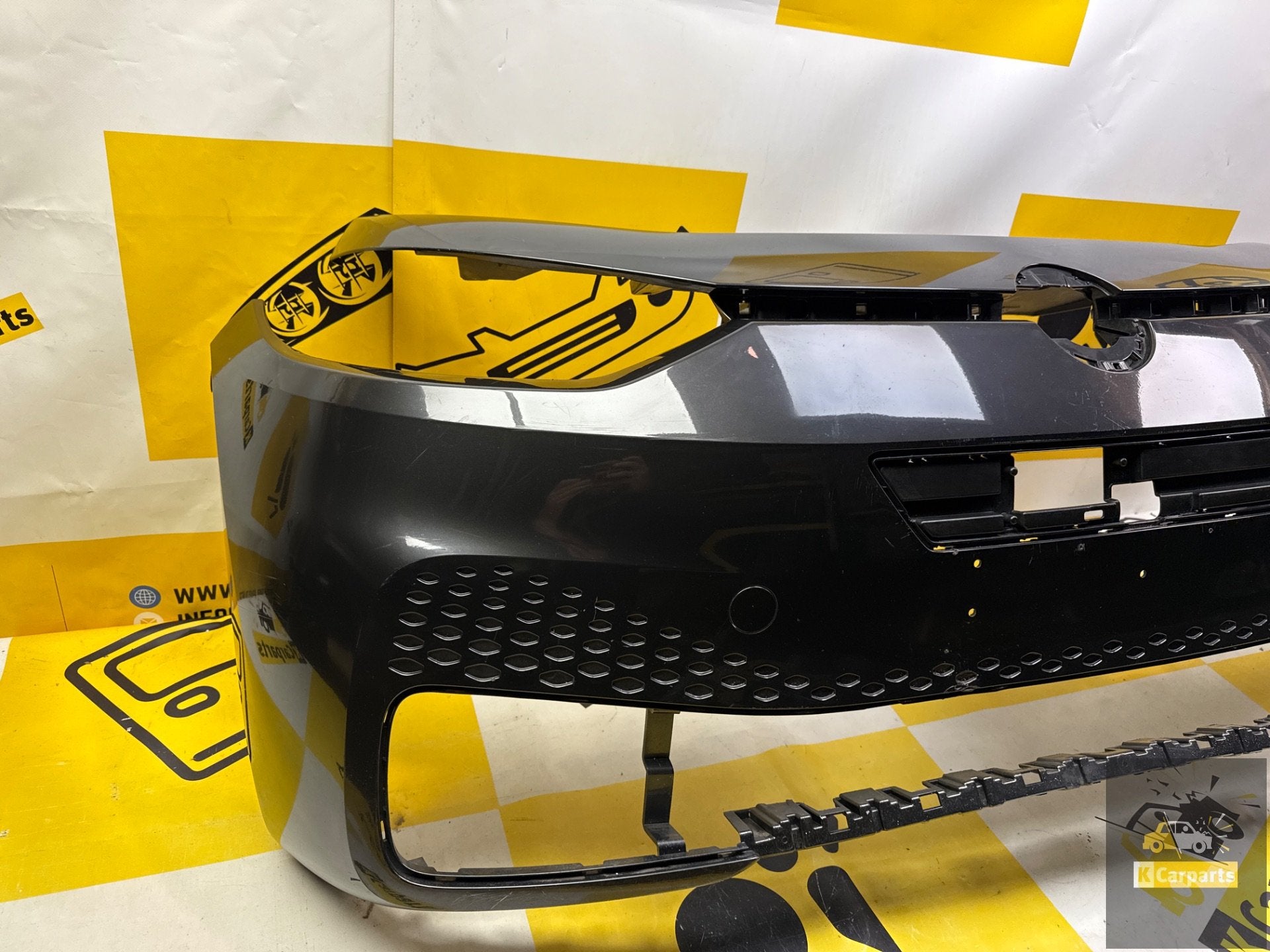 Voorbumper VW ID4 ID.4 ORIGINEEL Bumper 11A807221 P, Gebruikt, Volkswagen AG, Bumper, Berliner Ring 2
38440  Wolfsburg, DE