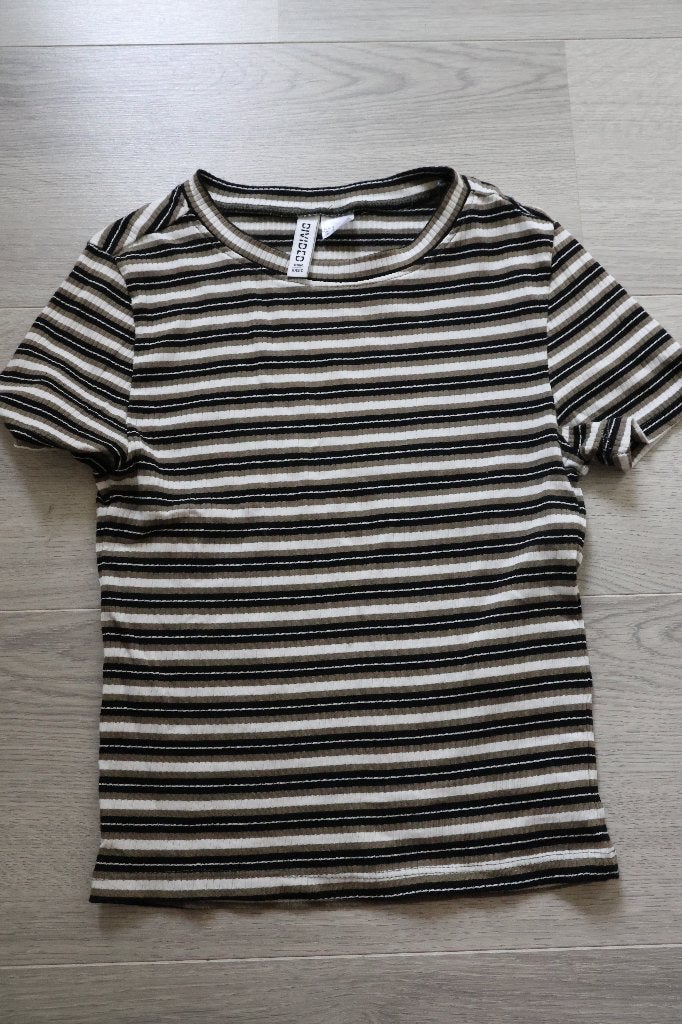 ZGAN H&M shirtje 146 152, Kinderen en Baby's, Kinderkleding | Maat 152, Ophalen, Meisje, H&M, Zo goed als nieuw