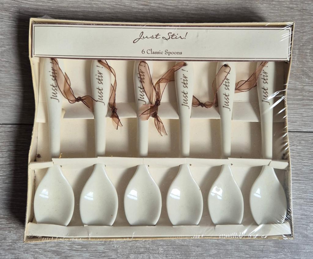 Riviera Maison 6 Classic Spoons / Just Stir!, Ophalen of Verzenden, Nieuw, Aardewerk