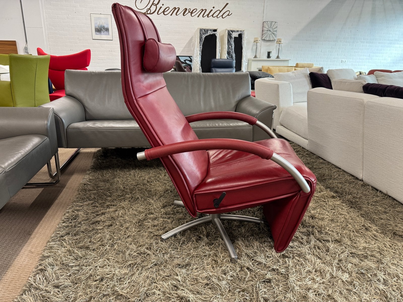 Jori Mensana relaxfauteuil - Rood leer, Huis en Inrichting, Fauteuils, Jori, Ophalen of Verzenden, Zo goed als nieuw, Info@jori.com