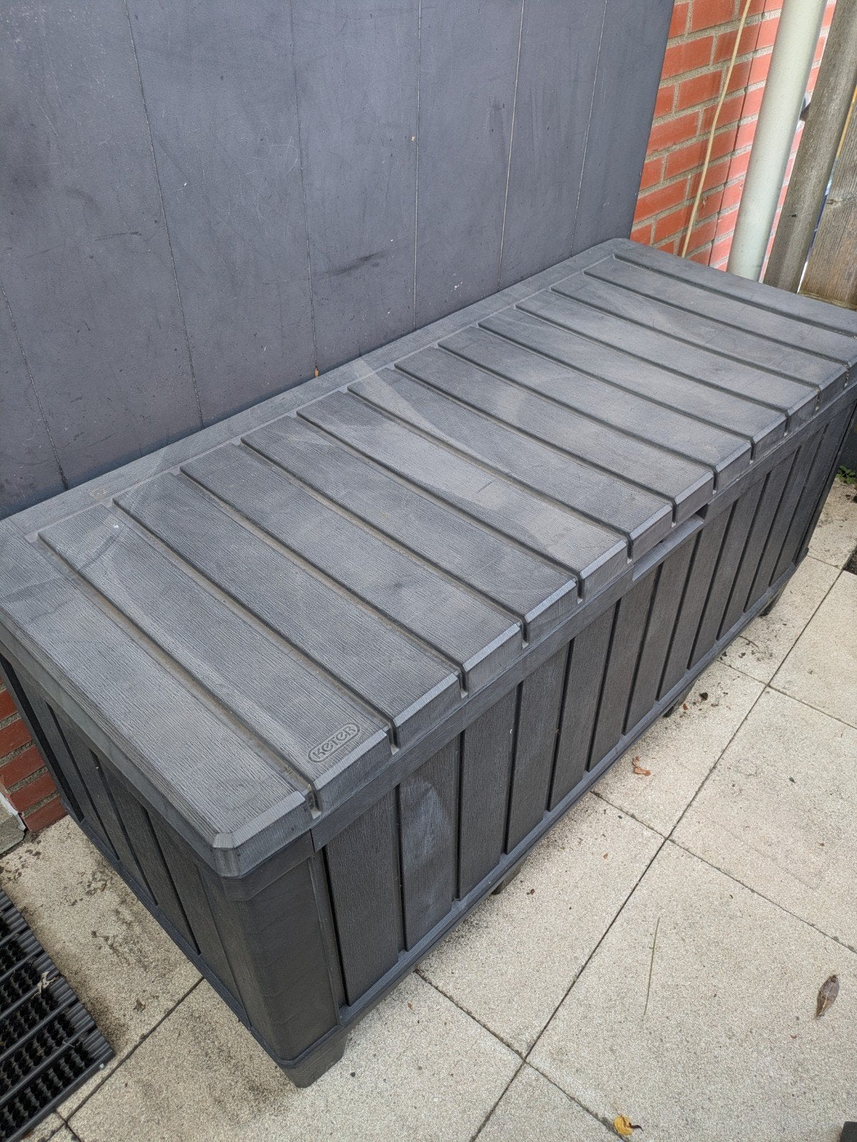 Kussenbox Keter Kentwood Opbergbox - 350L - 128x53.6x59 cm -, Tuin en Terras, Bergingen en Tuinkasten, Ophalen, Gebruikt, Kunststof