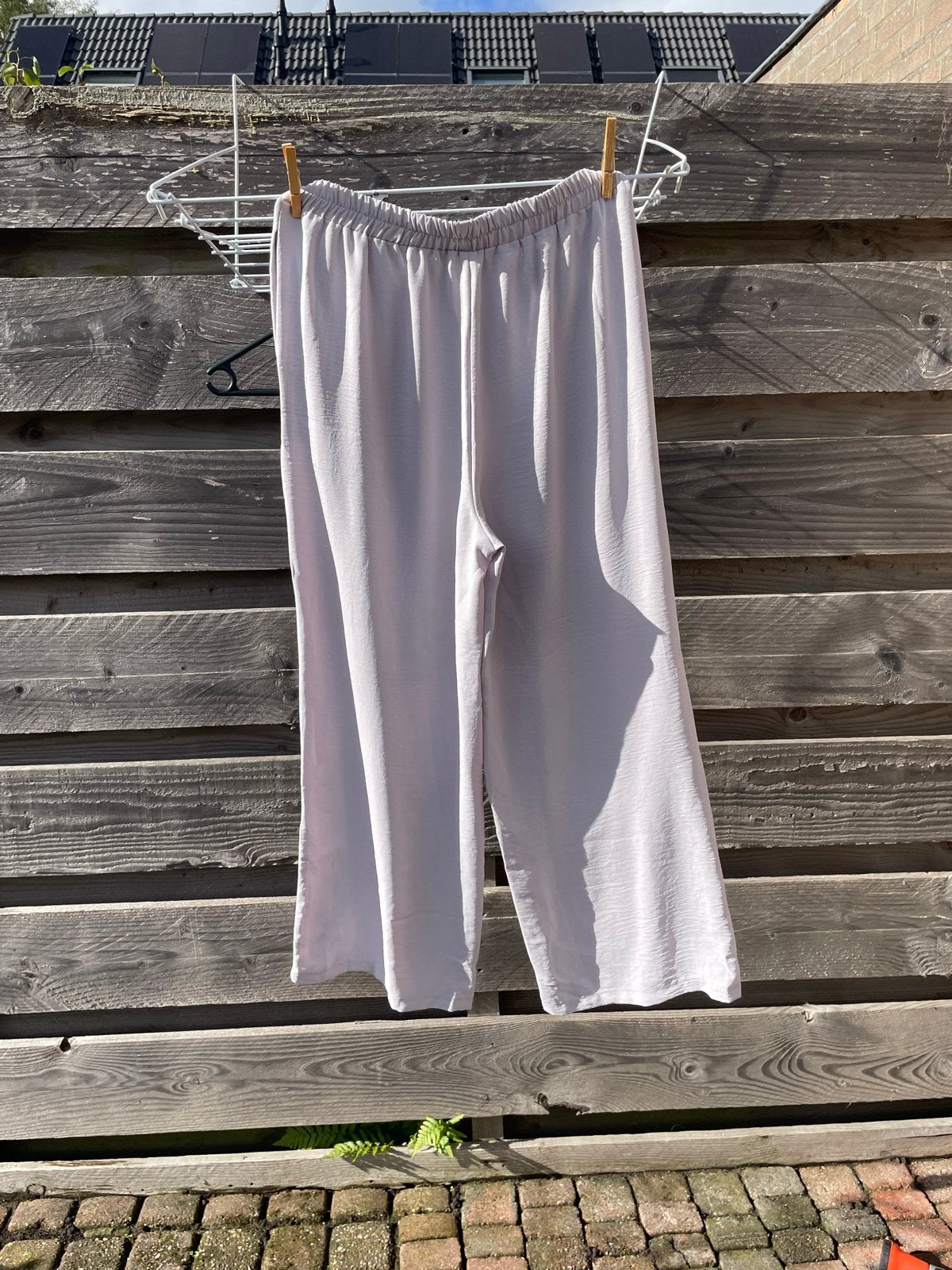 Lichtgrijze wijde broek maat L, Maat 38/40 (M), Ophalen of Verzenden, Zo goed als nieuw, Grijs