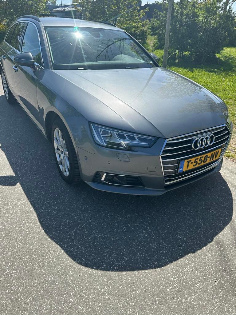 Audi A4 2.0 TDI  S Tronic 2017 -192.531km, Auto's, Audi, 4 cilinders, A4, Diesel, 168 €/maand
