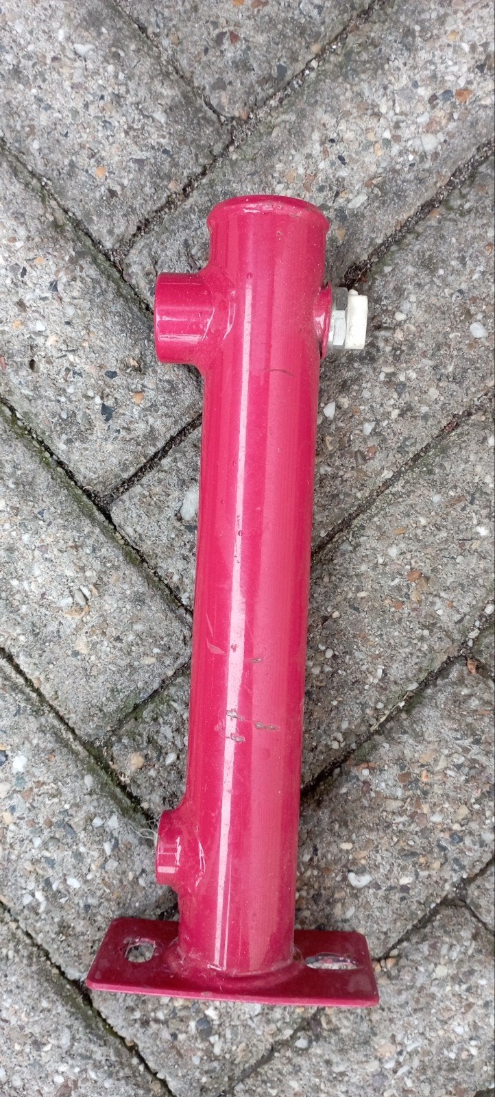 Muurbeugel voor expansievat met nippel - Rood, Ophalen of Verzenden, Gebruikt, Overige typen