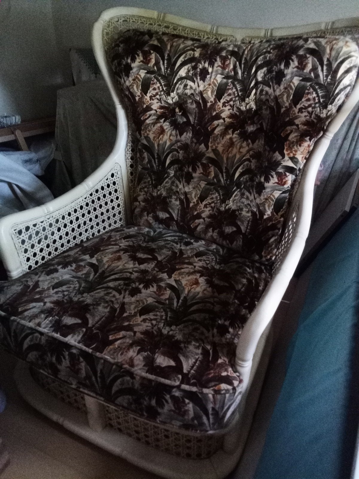 Prachtige Manou fauteuil incl hocker gebroken wit groen blad, Ophalen, 75 tot 100 cm, Zo goed als nieuw, Stof