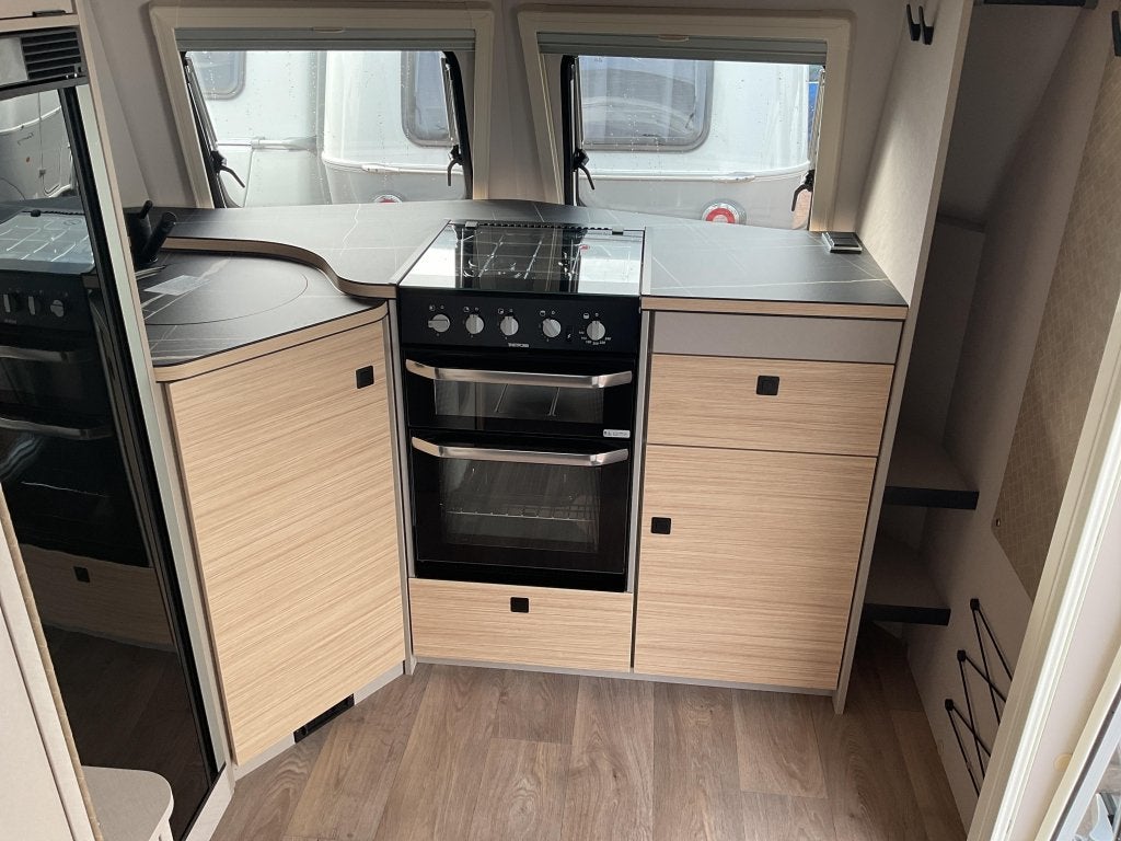 Eriba Touring 620 Urban Hampton Bakoven, Caravans en Kamperen, Overige typen, Standaardzit, Tot en met 2, 5 tot 6 meter