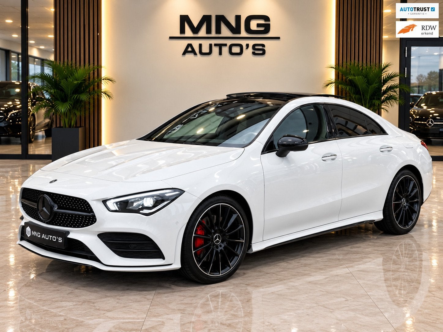 Mercedes-Benz CLA-klasse 220 AMG|Pano|SfeerVerl.|DealerOndr|, Gebruikt, Euro 6, Wit, Leder