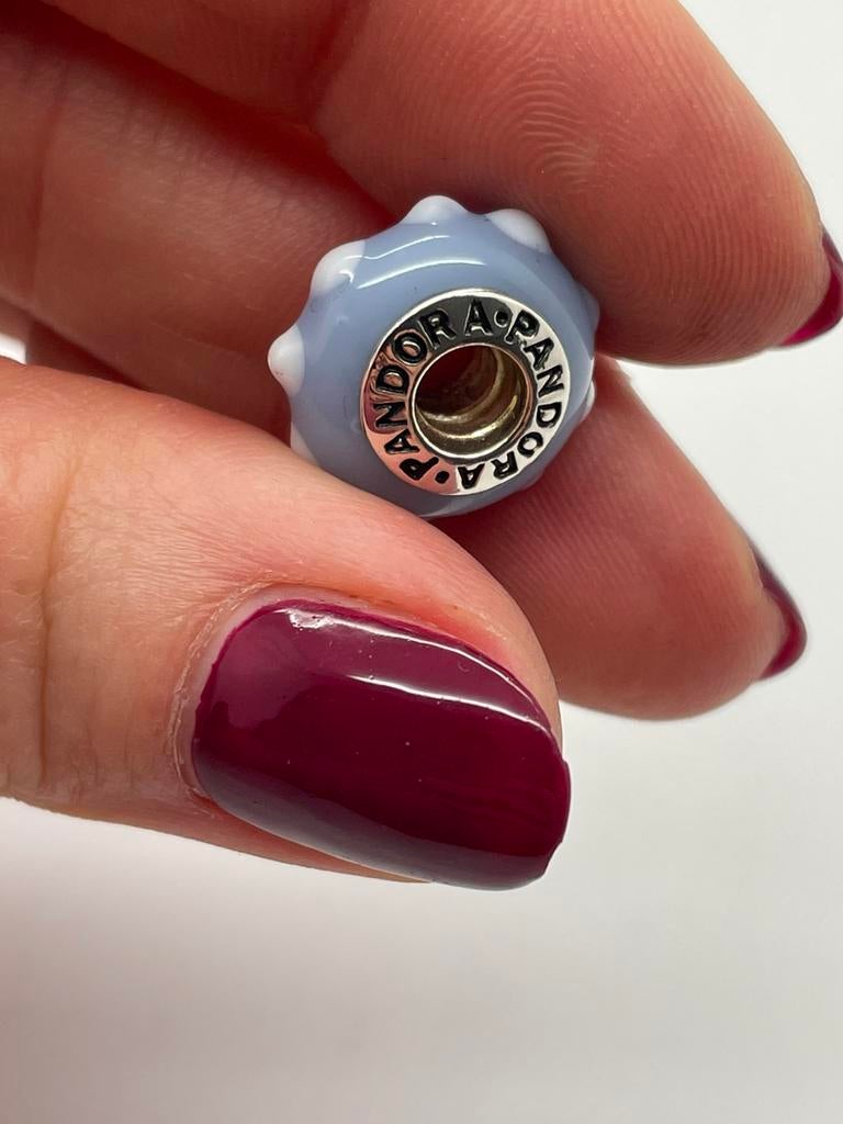 D382 Pandora zilveren glaskraal lichtblauw witte stippen, Sieraden, Tassen en Uiterlijk, Bedels, Pandora, Ophalen of Verzenden
