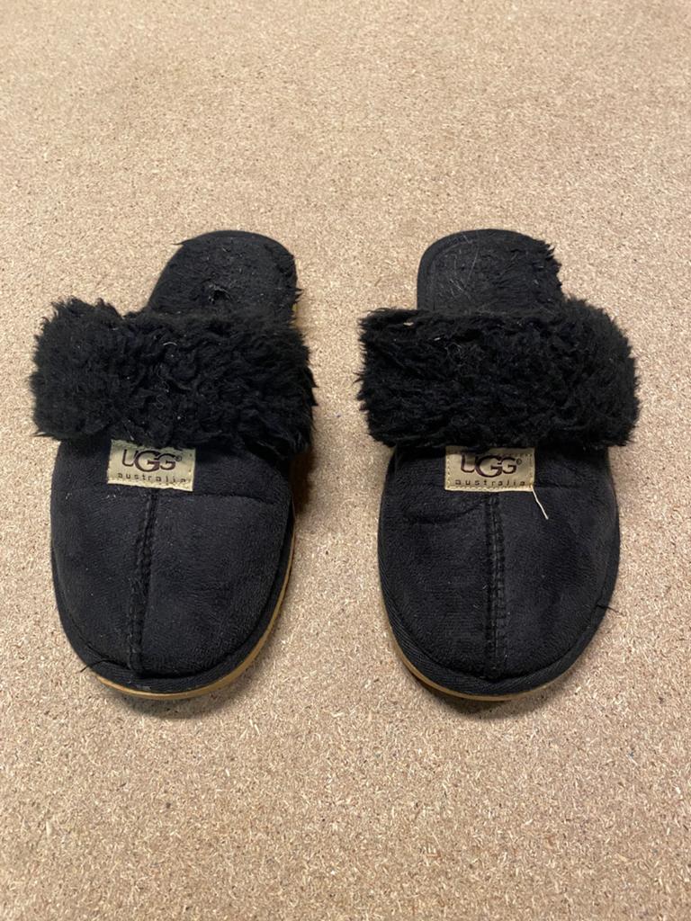 UGG meisjes sloffen maat 36 gebruikt, Ophalen of Verzenden, Gebruikt, Meisje, Overige typen