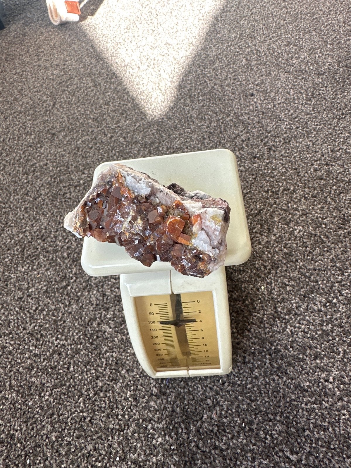 Wulfeniet Mineraal uit Mexico - Uniek Verzamelstuk, Verzamelen, Ophalen of Verzenden, Mineraal