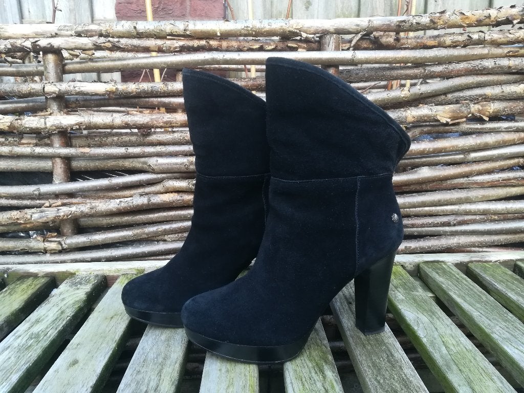 UGG Dandylion II Laarzen Suède Zwart Gevoerd maat 37, Hoge laarzen, UGG, Zwart, Ophalen of Verzenden