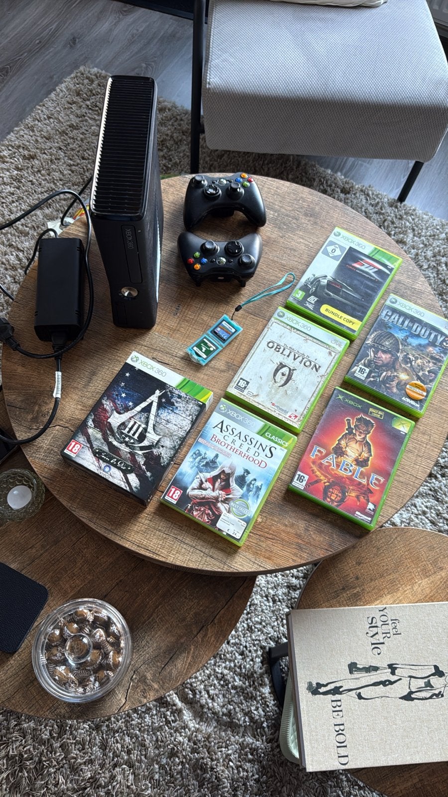 Xbox 360 met 2 consoles en 6 spellen, Spelcomputers en Games, Ophalen of Verzenden, Gebruikt, Racen en Vliegen, Vanaf 18 jaar