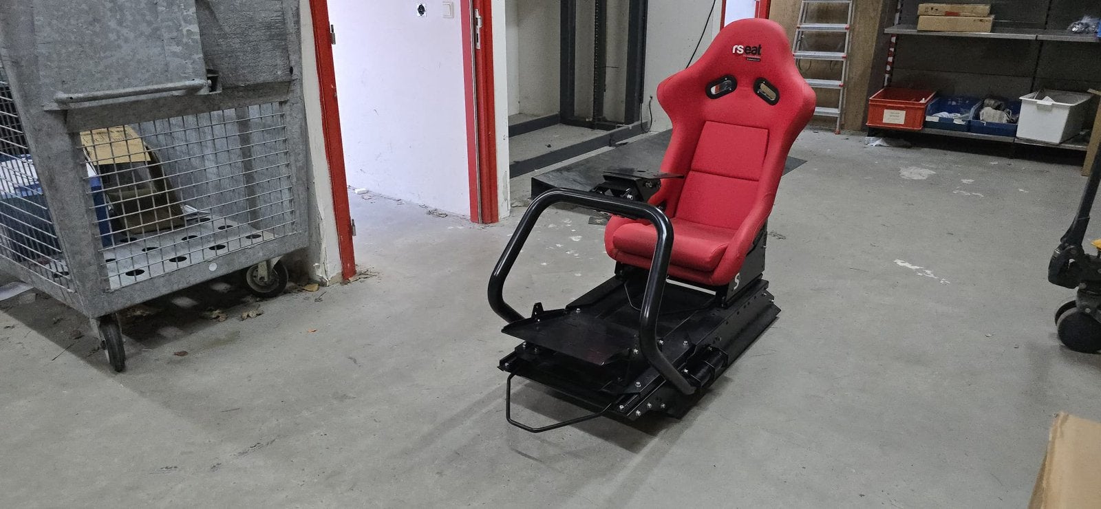 Rseat RS1 Racing Simulator Cockpit, Spelcomputers en Games, Spelcomputers | Overige, Zo goed als nieuw, Overige merken, Ophalen