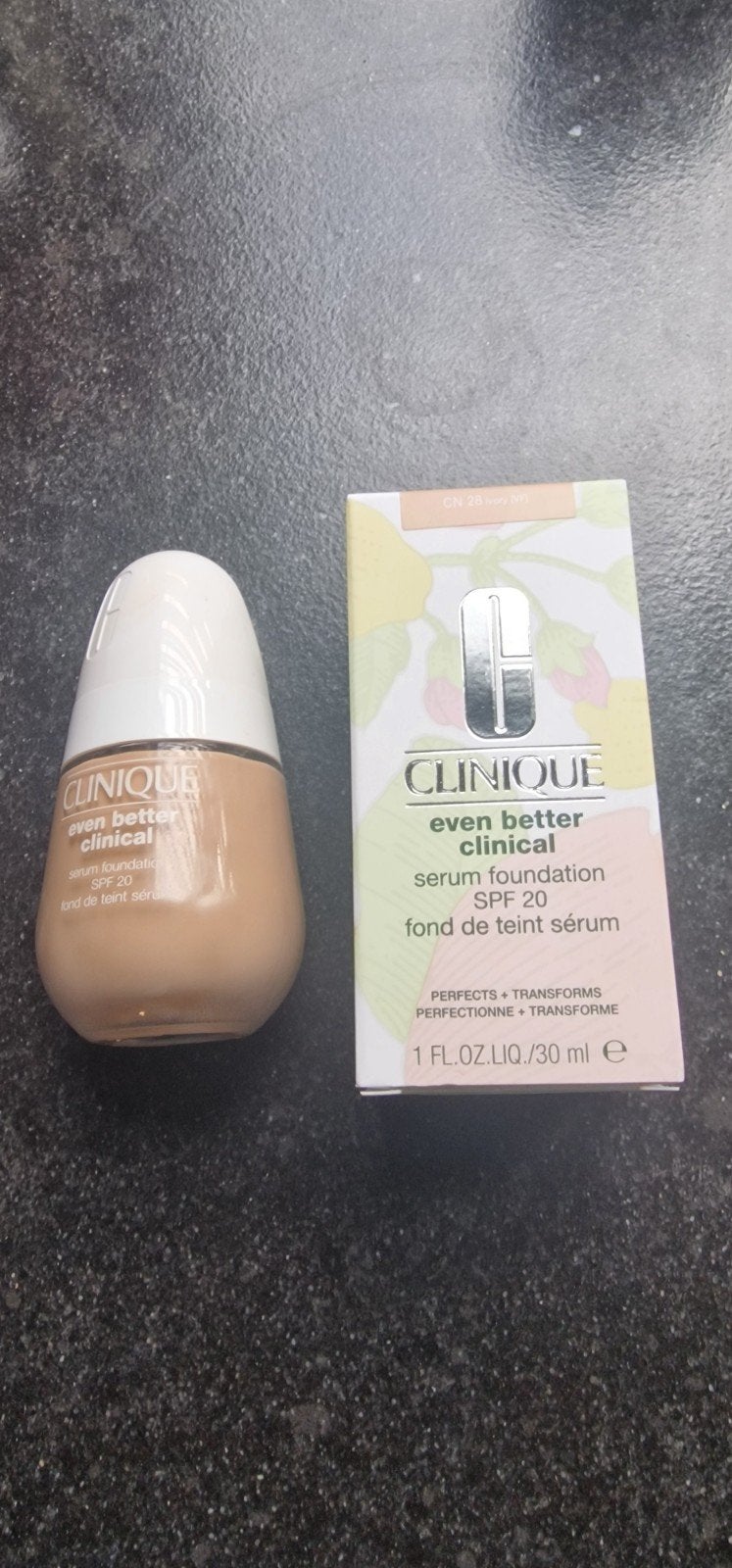 Clinique even better clinical foundation CN28Ivory, Ophalen of Verzenden, Nieuw, Beige, Gehele gezicht