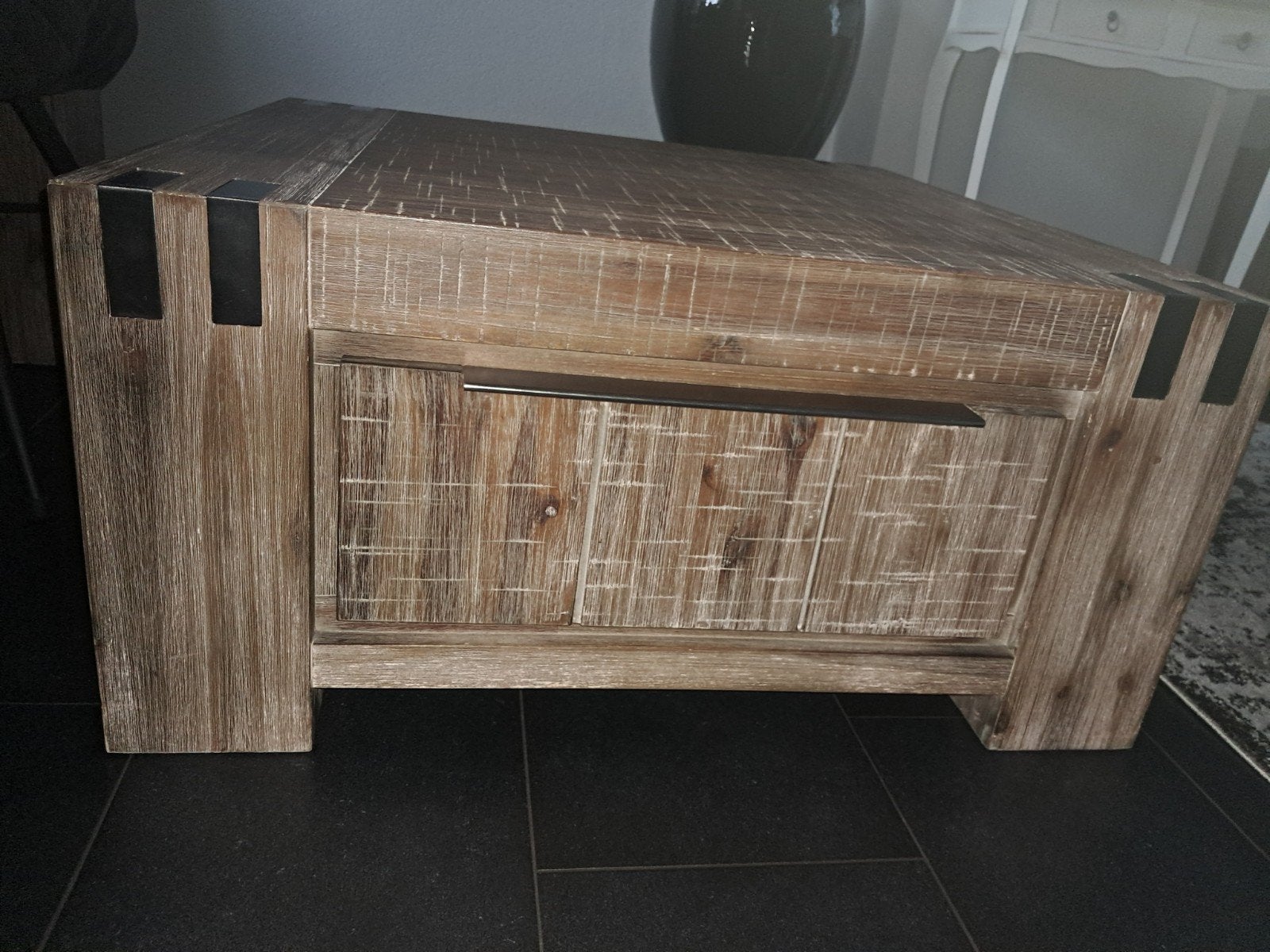 salontafel bassano acacia rough warm Grey 8888h42, Huis en Inrichting, Woonaccessoires | Kisten, Ophalen, Gebruikt, 50 tot 100 cm