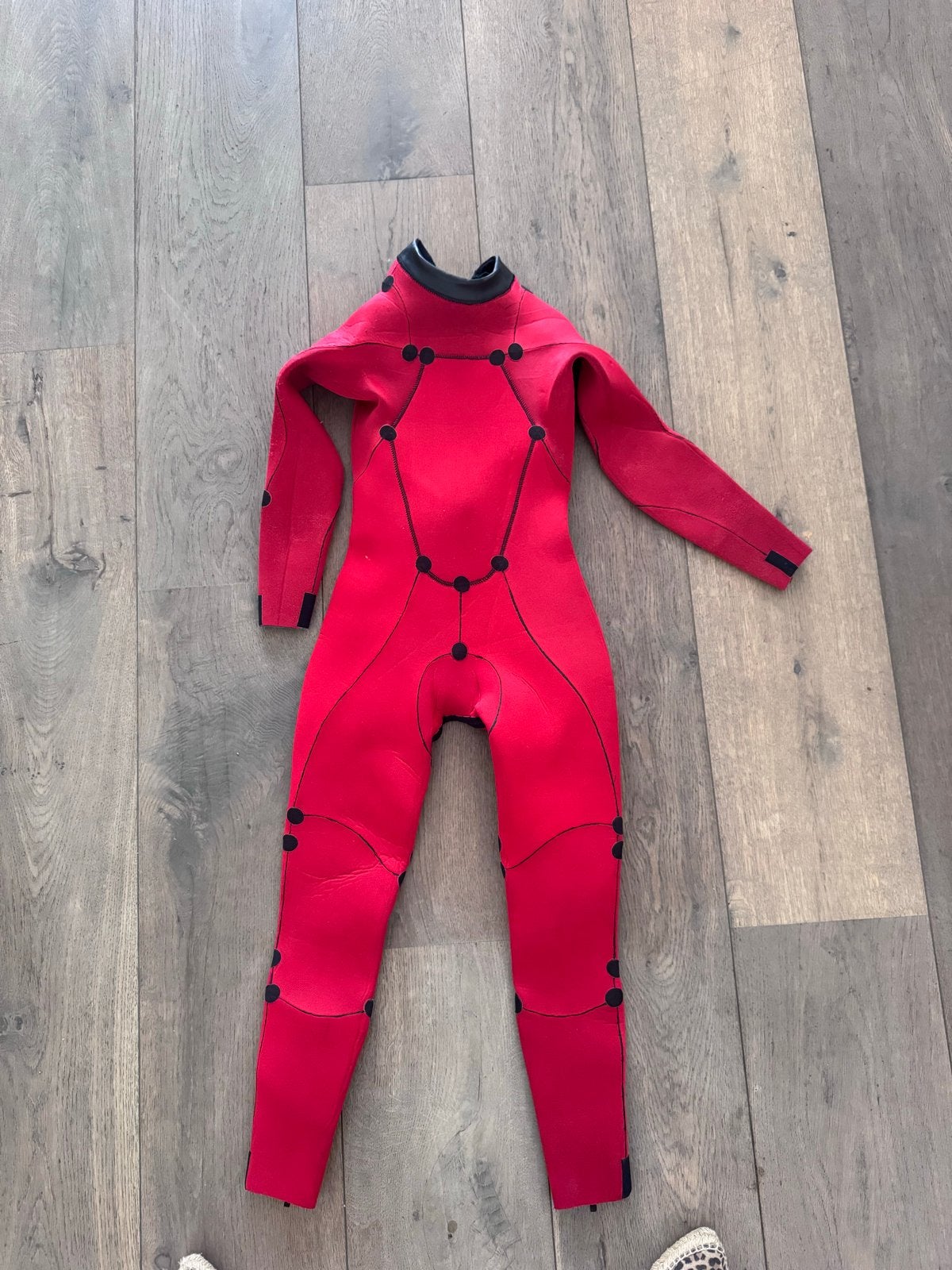Decathlon Kinder wetsuit Rood - Maat 140/149 (10 jaar), Kleding | Dames, Ophalen of Verzenden, Gedragen, Rood, Overige typen