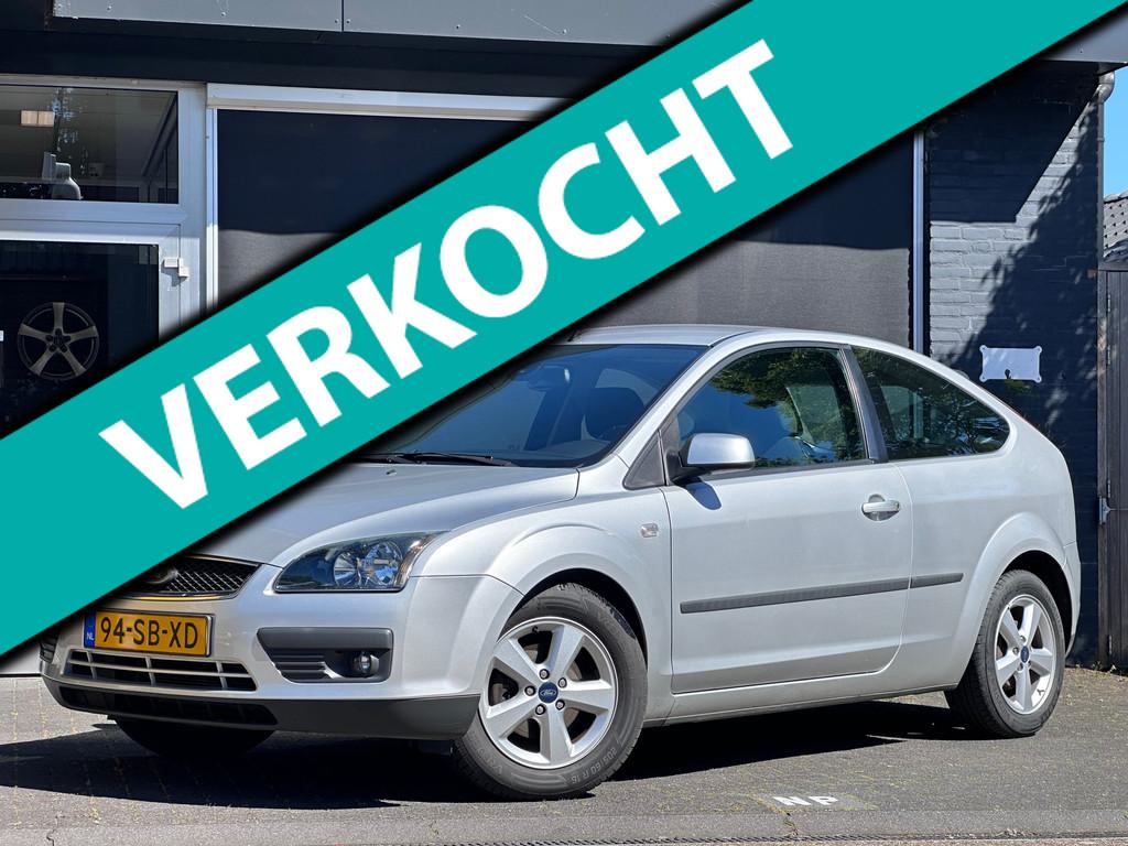 Ford Focus 1.6-16V Futura ORGINEEL NL / AIRCO / ELEKT RAMEN, 1596 cc, Gebruikt, 4 cilinders, Traction-control