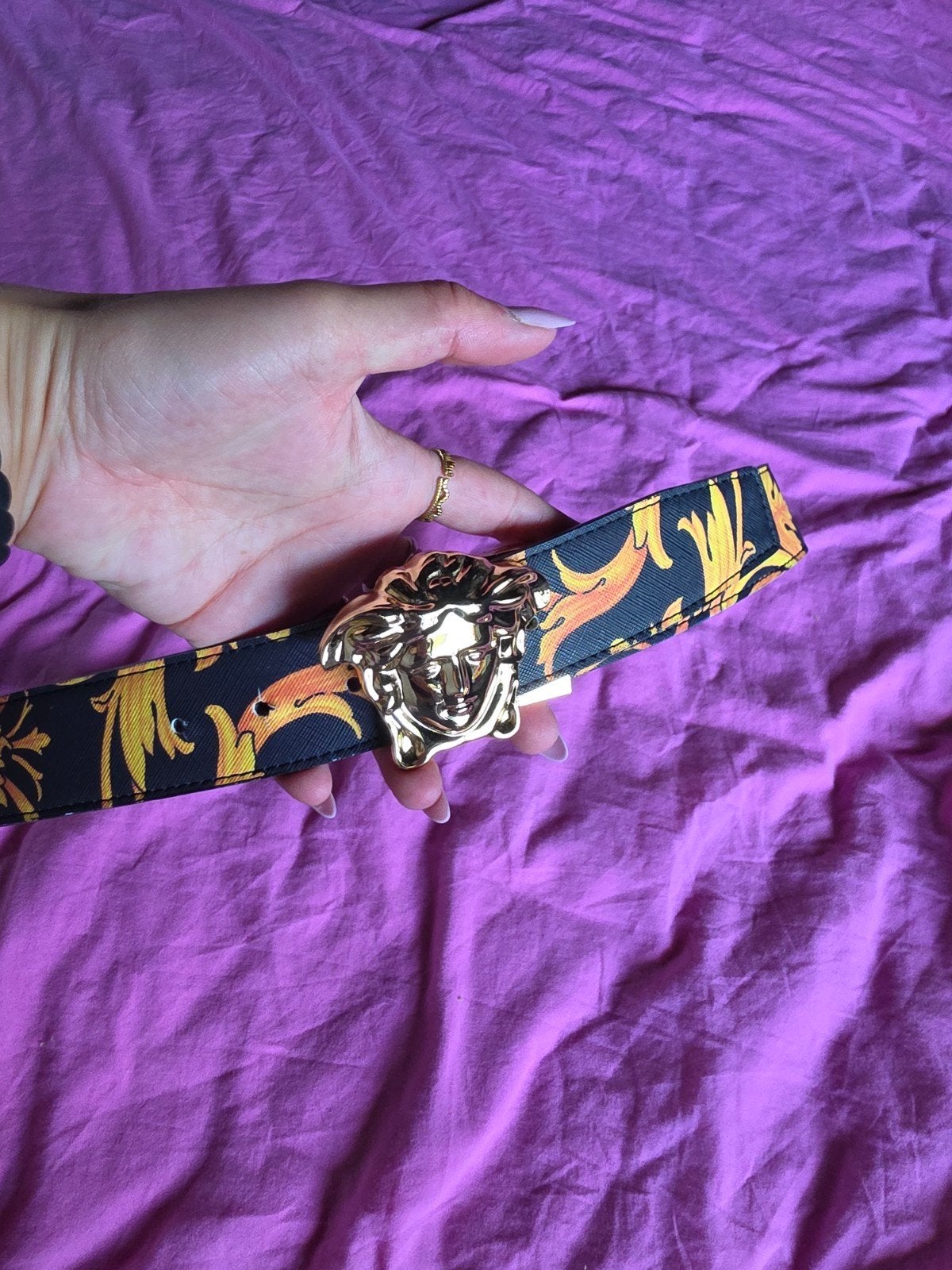 versace riem goud met print, Ophalen of Verzenden, Overige kleuren