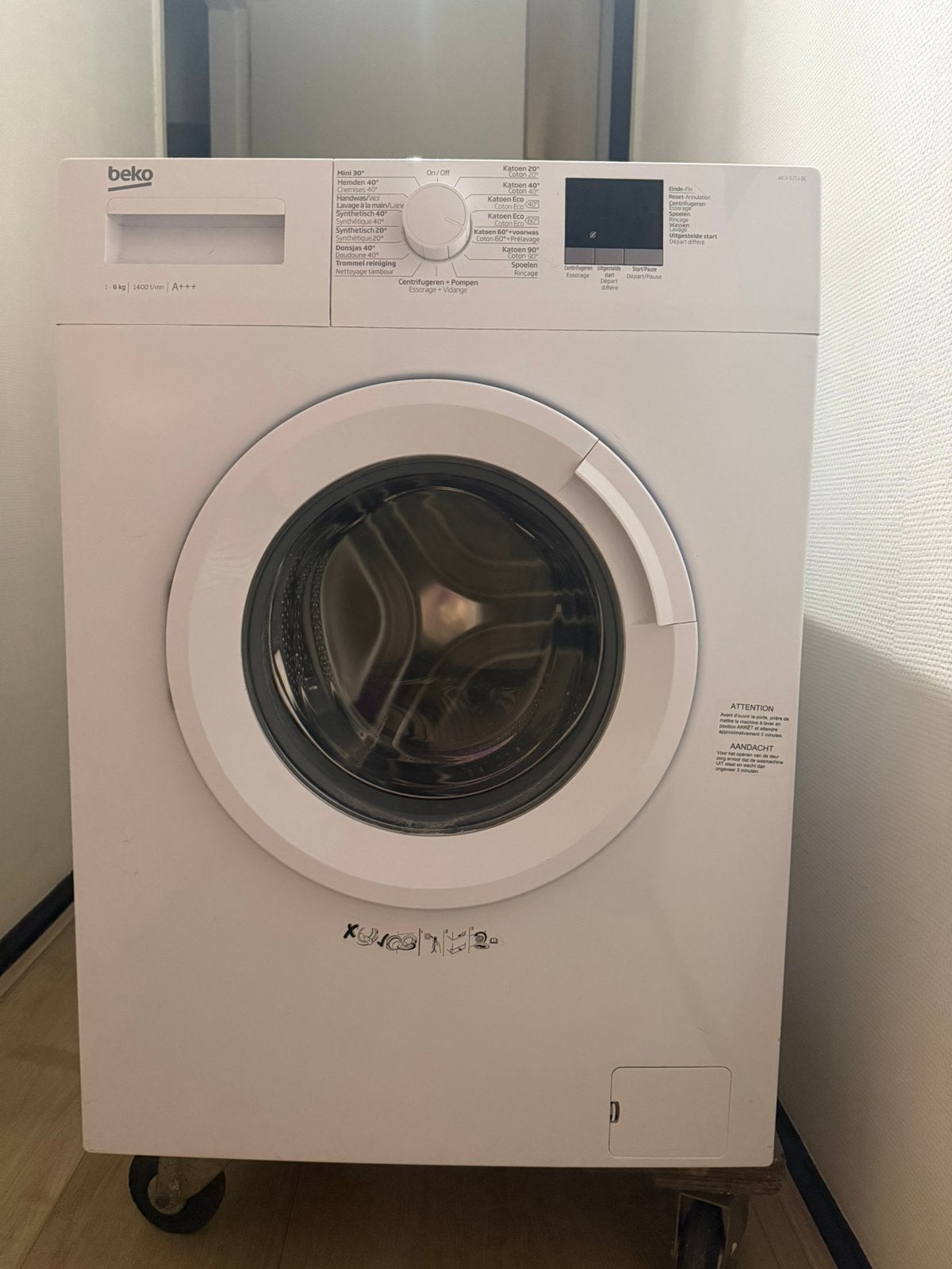 Beko wasmachine, WCV 6711 BC, Ophalen, Zo goed als nieuw, 85 tot 90 cm, 1200 tot 1600 toeren