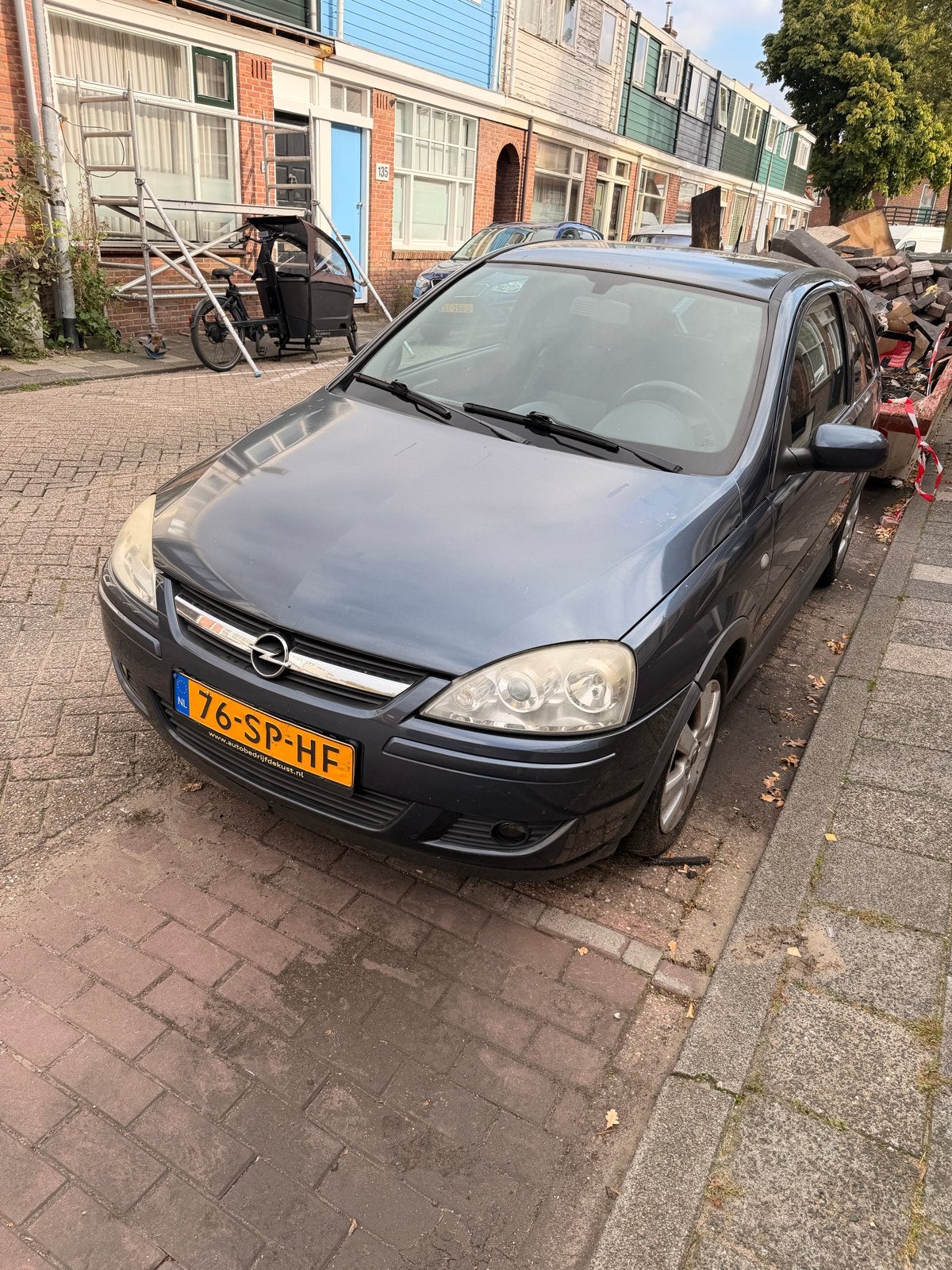 Opel Corsa 1.2 16V Twinport 3D 2006 Grijs, Voorwielaandrijving, 450 kg, 31 €/maand, 4 cilinders