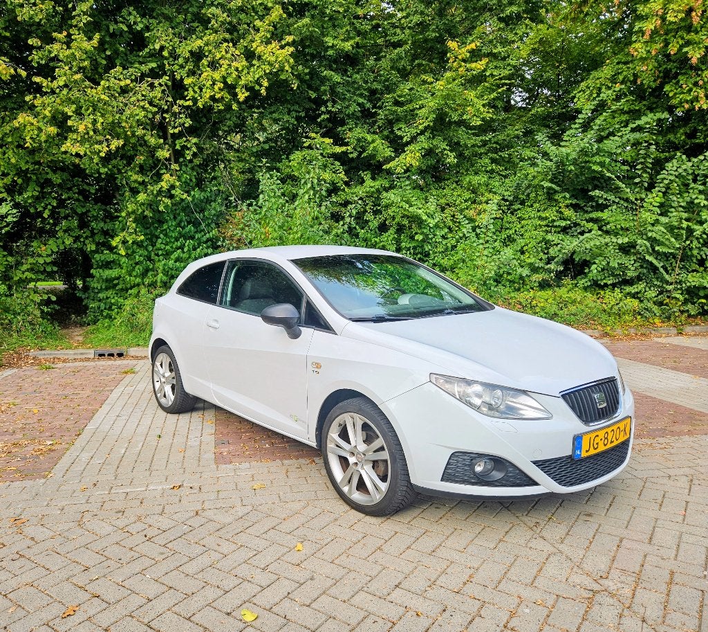 SEAT Ibiza 1.2 TSI Sport 105 pk | APK 01-2027, Voorwielaandrijving, Verwarmde buitenspiegels, Stof, 40 €/maand