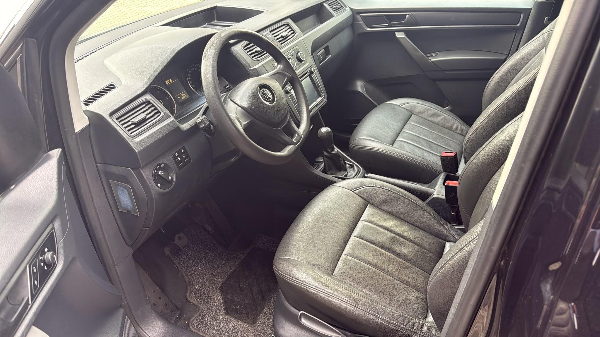 Volkswagen Caddy 2.0 TDI L2 Maxi EURO6 Leer Airco Cruise ZWA, 730 kg, Gebruikt, 4 cilinders, Volkswagen