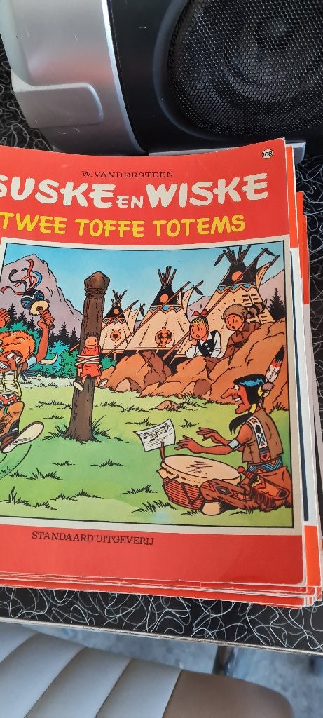 79 x Suske en Wiske  1x fuifje, Boeken, Meerdere stripboeken, Ophalen, Gelezen
