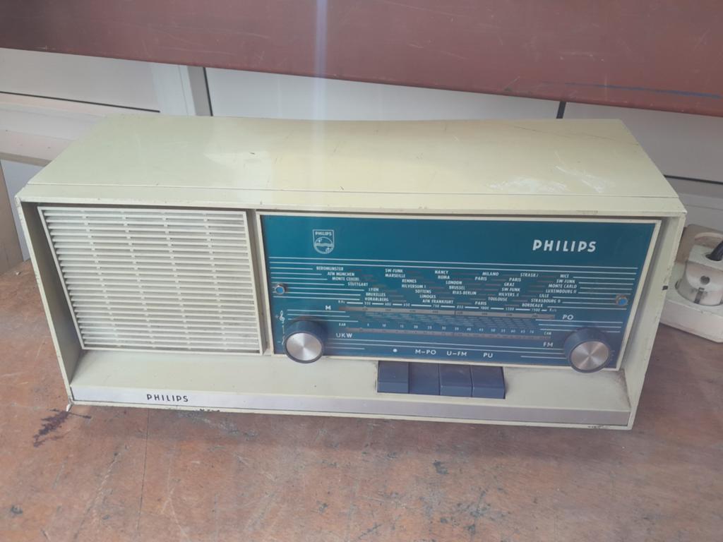 Philips B1X42A radio, Ophalen of Verzenden