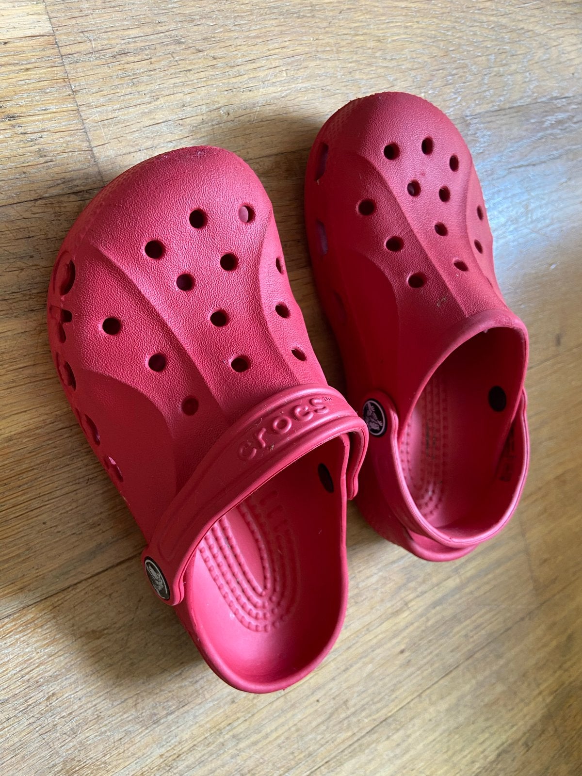 Rode Crocs klompjes voor kinderen maat 29/30, Ophalen of Verzenden, Gebruikt, Jongen of Meisje