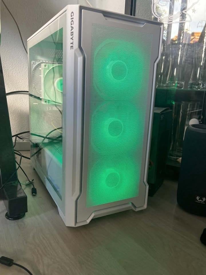 Gaming pc met monitor, Computers en Software, Ophalen, Gaming PC, Zo goed als nieuw, Gaming