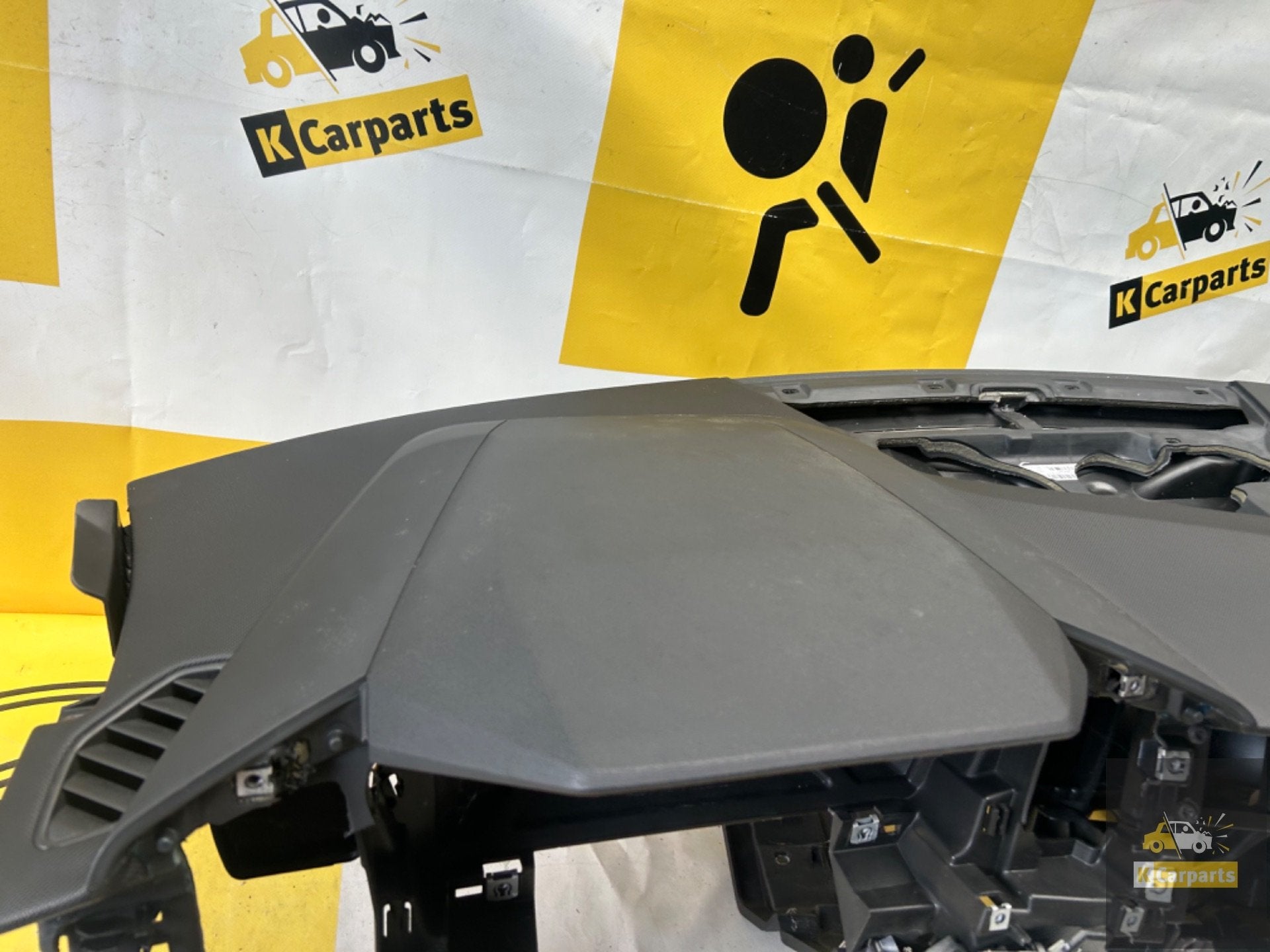 Audi A1 82A Compleet Airbagset Dashboard 2019-heden, Info@fabrikant.eu, Fabrikantstraat 1
1000 AA  Amsterdam, NL, Fabrikant BV