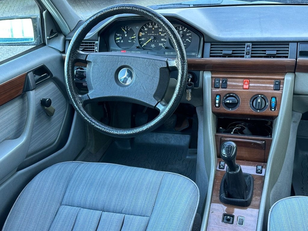 Mercedes-Benz E-Klasse 200-500 250D Oldtimer | CV | STOELVER, foto 7