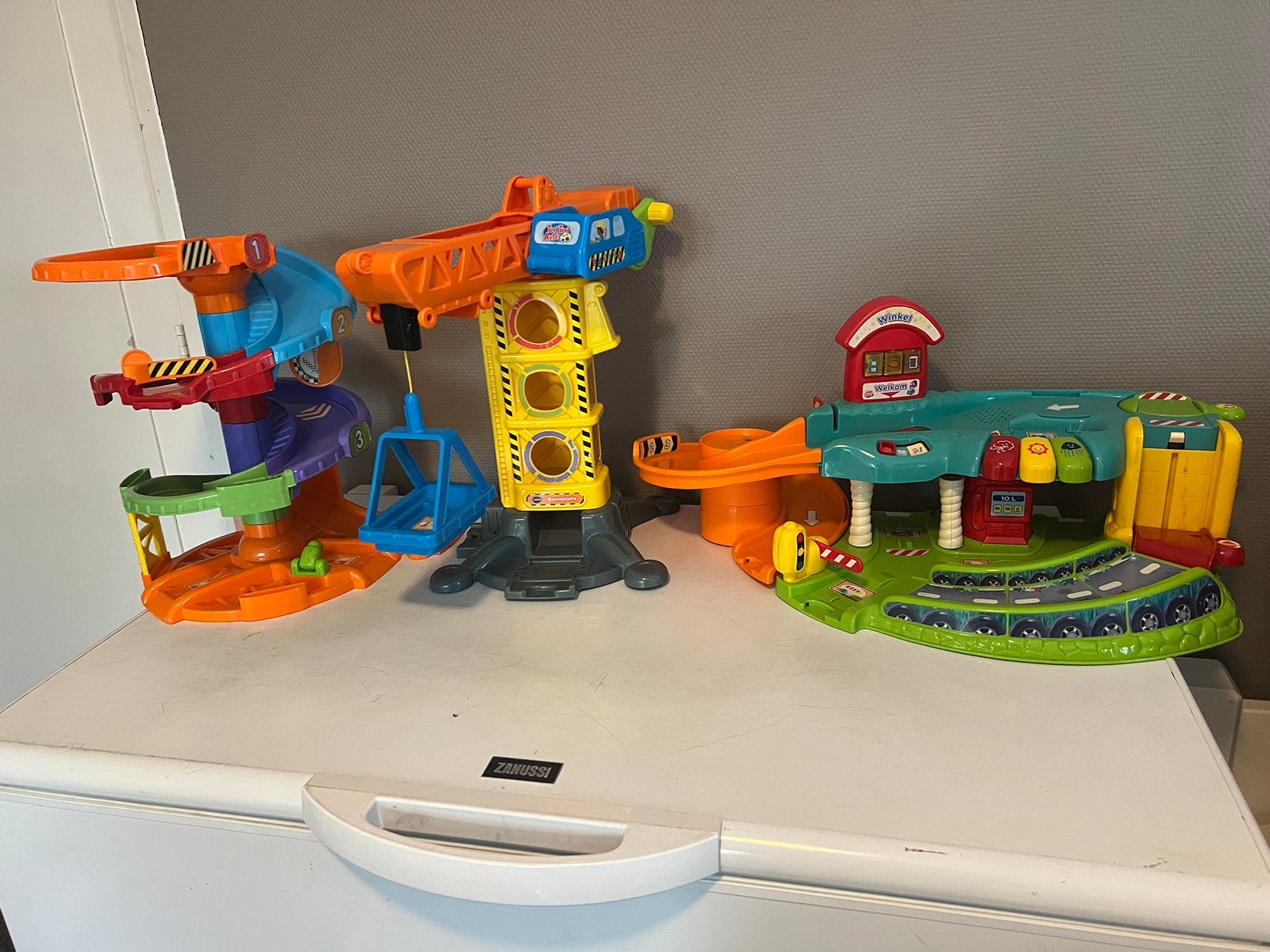 Heel veel Vtech toet toet autos, Ophalen, Zo goed als nieuw, 2 tot 4 jaar