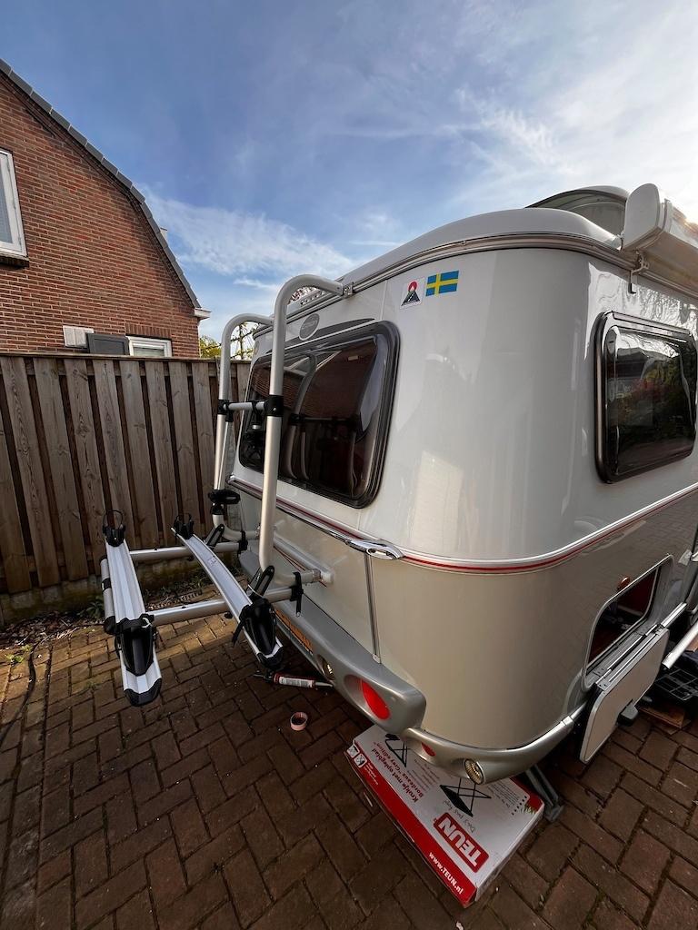 Thule Elite G2 Short fietsendrager (ebikes) voor caravan, Ophalen