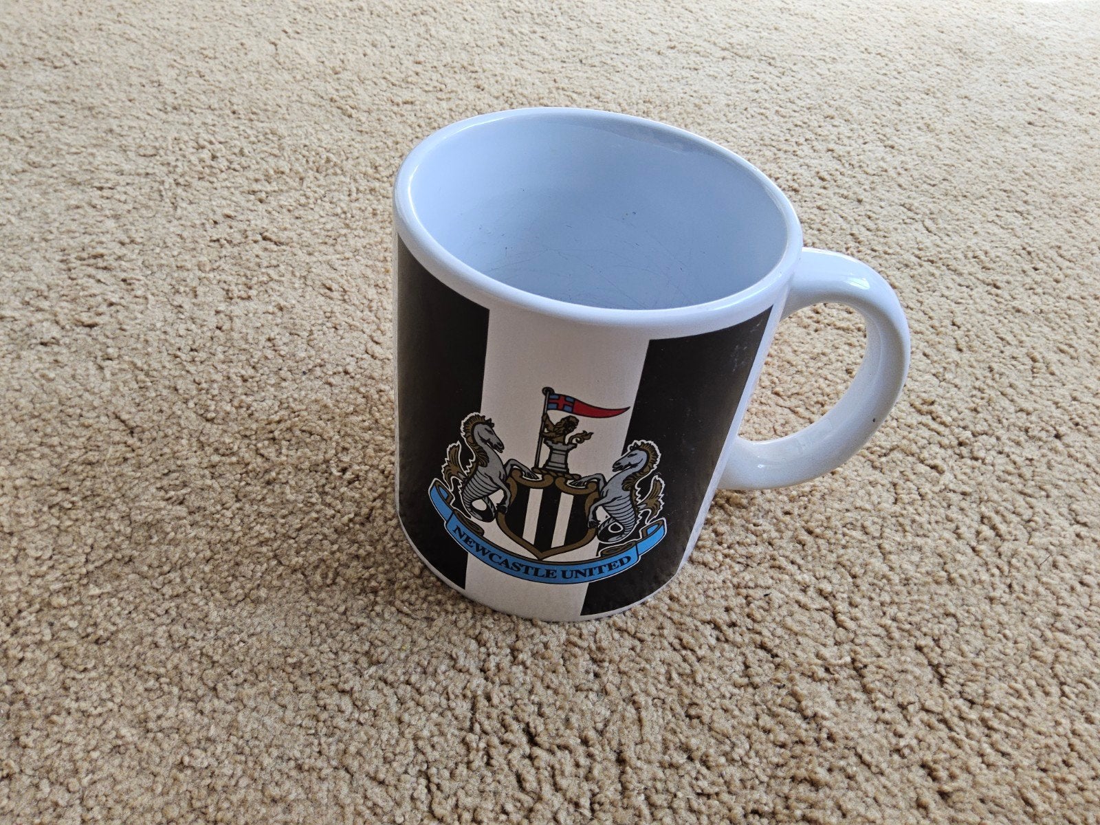 Newcastle United FC Mok - Zwart/Wit, Ophalen of Verzenden, Gebruikt