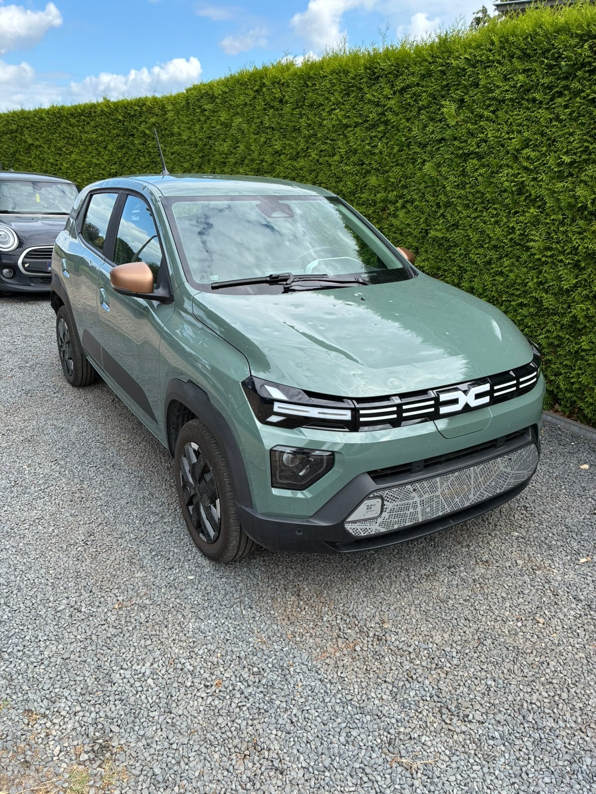 DACIA SPRING EXTREME 100 2025 4100km 8j garantie batterij, Elektrisch, Hatchback, Groen, Ophalen