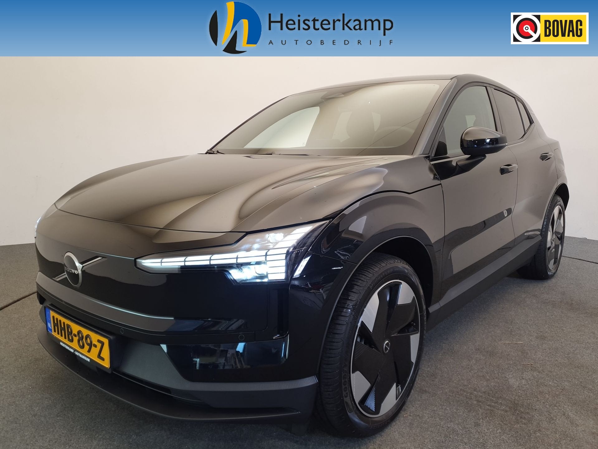 Volvo EX30 Single Motor Extended Range Plus 69 kWh 99,54% SO, Auto's, Volvo, Automaat, Gebruikt, Zwart, Zwart