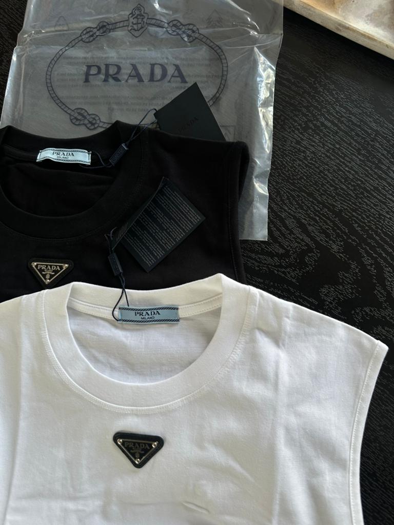 2 Prada shirts tanktops nieuw, Ophalen of Verzenden, Nieuw, Maat 46 (S) of kleiner, Zwart