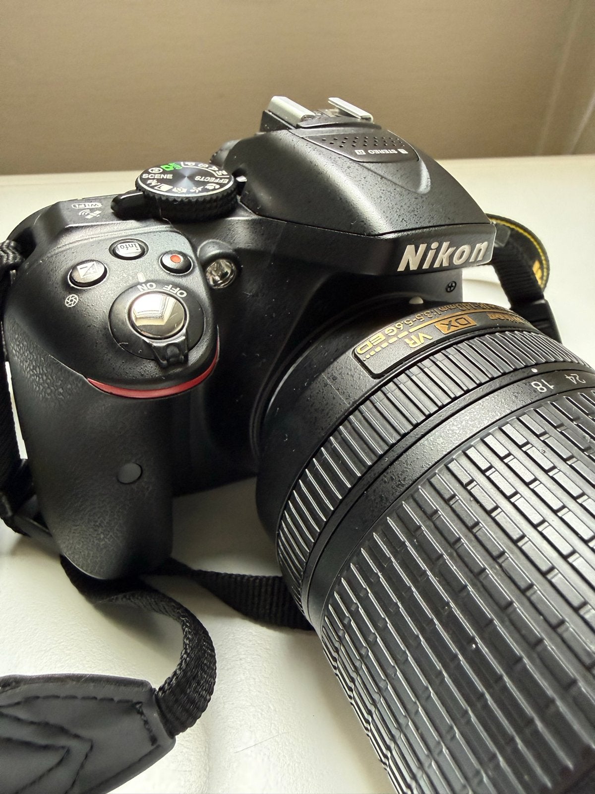 Nikon D5300 spiegelreflexcamera met Tamron lens en tas, Ophalen, Spiegelreflex, Zo goed als nieuw, WiFi