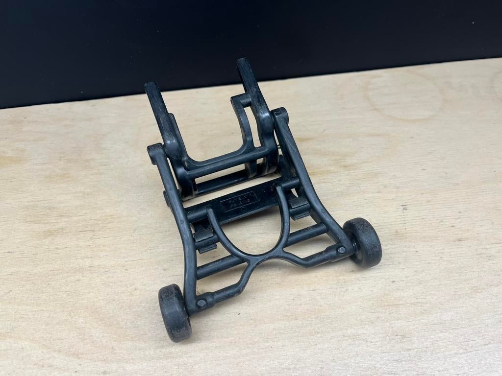 Traxxas rustler wheelie bar, Hobby en Vrije tijd, Ophalen of Verzenden, Zo goed als nieuw