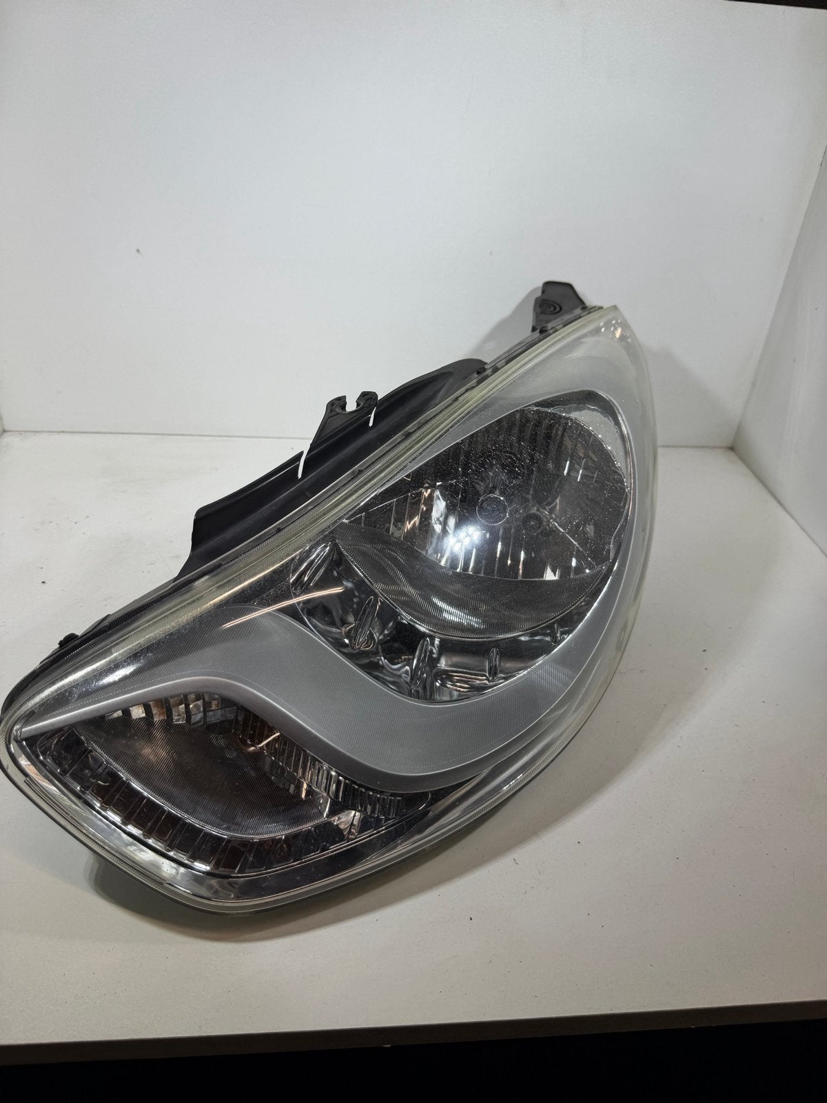 Koplamp links Hyundai i10 2011-2013 origineel nette staat, Ophalen, Gebruikt, Hyundai